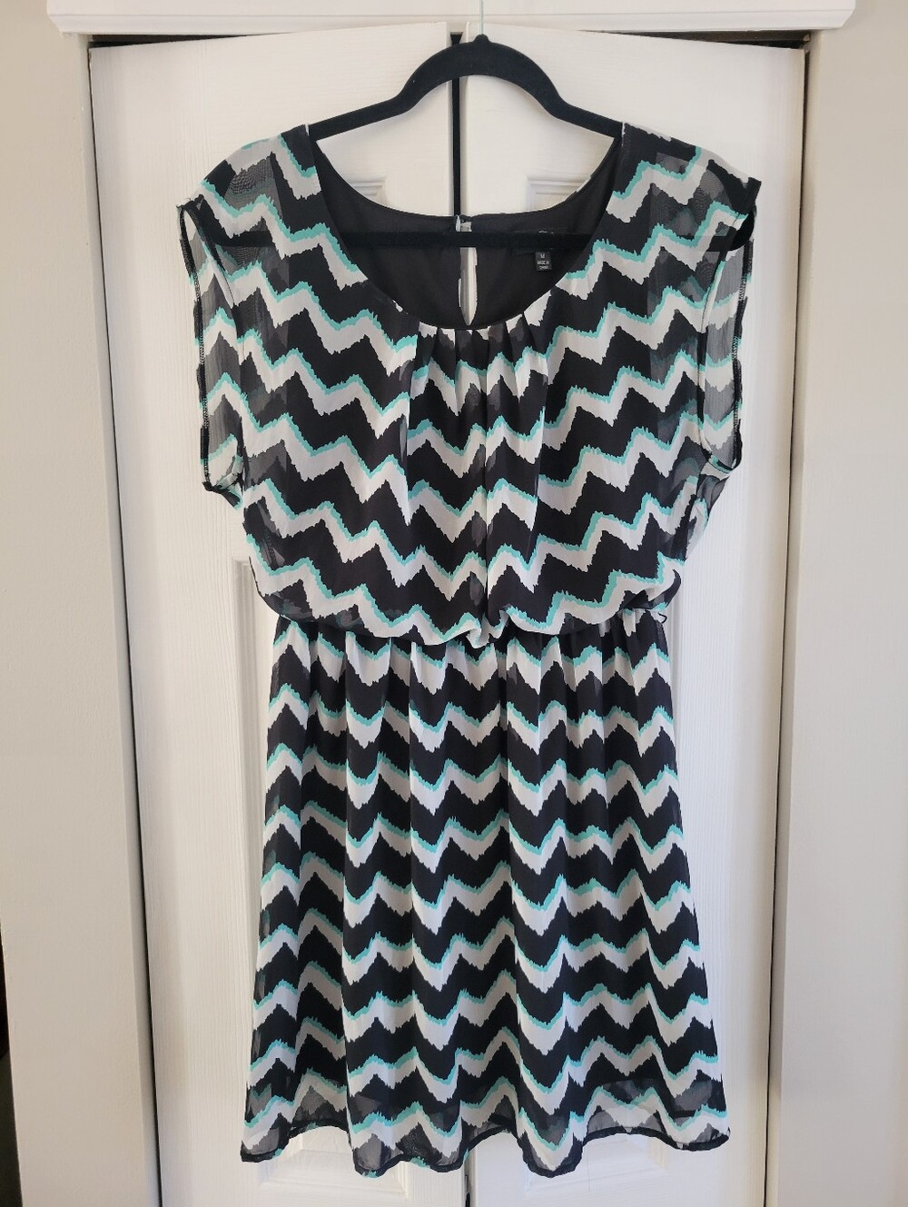 Love Reign Black Medium Chevron Mini Dress with Mint and White
